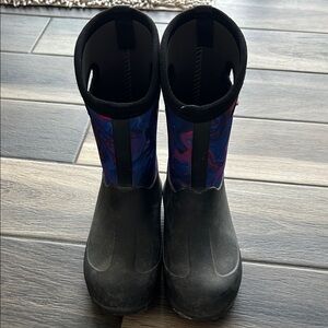 Bogs Kids Boots Black and Blue